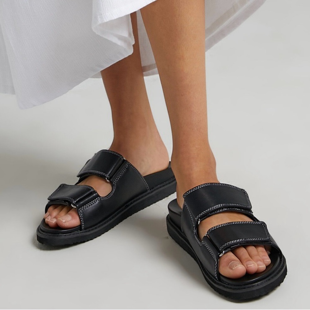 Billini Black Faux Leather Zuzu Slides with Velcro and stitching. Size 8